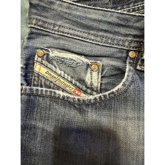 Diesel Jeans Mens 32x32 Blue Larkee Straight Leg Medium Wash Distressed Denim - Picture 4 of 7